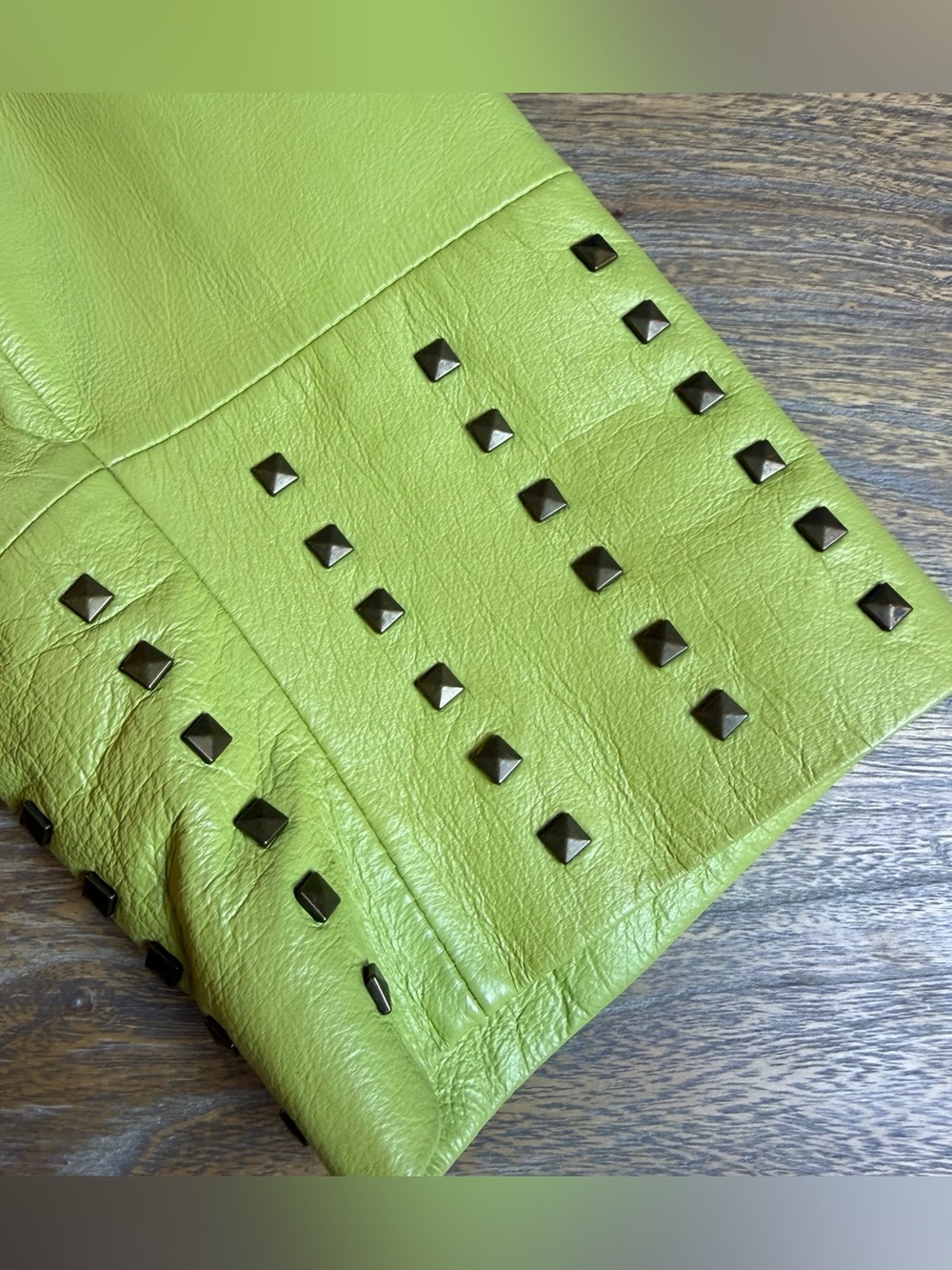 Terry Lewis Vintage Y2K Chartreuse Leather Blazer with Stud Trim - Picture 6 of 10